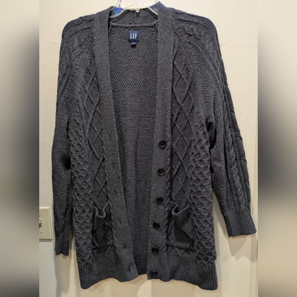 GAP Gray Cable Knit Cardigan Sweatersize S
